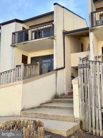 Campus Way S #201-4B, UPPER MARLBORO, MD 20774