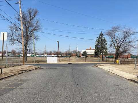 Lakeshore, CAMDEN, NJ 08104