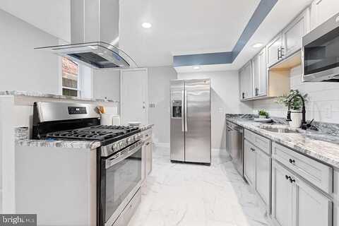 Lombard, BALTIMORE, MD 21223