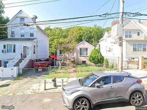 Pleasant Valley, STATEN ISLAND, NY 10304