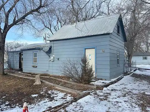 Oak, NEW UNDERWOOD, SD 57761