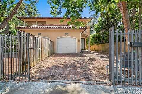 30Th, MIAMI, FL 33133