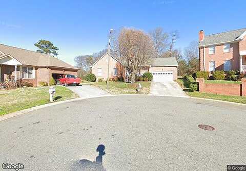 Yvonne, CHARLOTTE, NC 28216