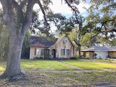 Woodrow, PORT ARTHUR, TX 77642