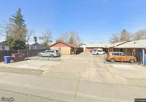 24Th, SACRAMENTO, CA 95820