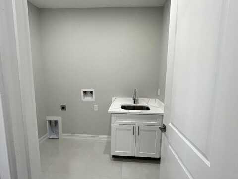 42Nd, CAPE CORAL, FL 33993