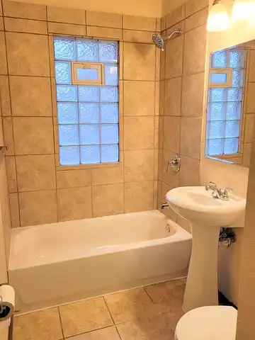 60Th, MILWAUKEE, WI 53216
