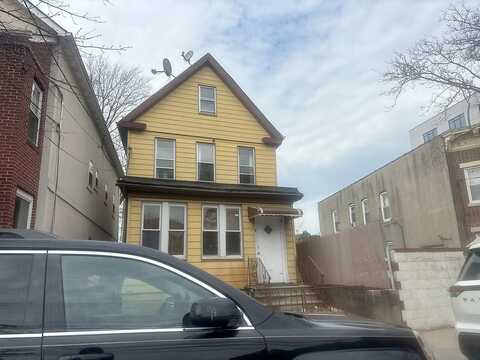 61St St, Woodside, NY 11377
