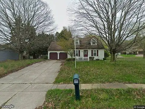 Roxanna, ERIE, PA 16510