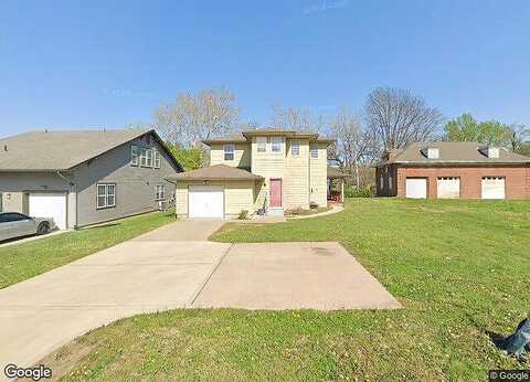 Woodland, KANSAS CITY, MO 64110