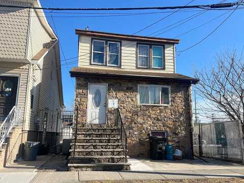 8Th, BELLEVILLE, NJ 07109