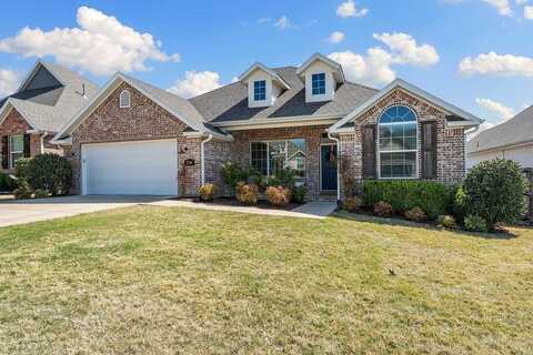 2704 N Grey Squirrel DR, Fayetteville, AR 72704