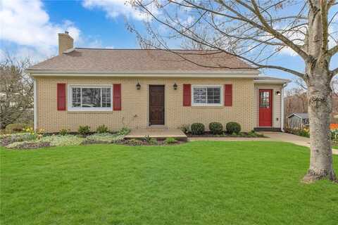 718 Ivy Ln, Centertown, PA 15001