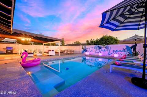 8243 E MONTECITO Avenue, Scottsdale, AZ 85251