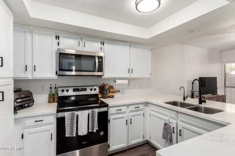 12201 S PAIUTE Street, Phoenix, AZ 85044