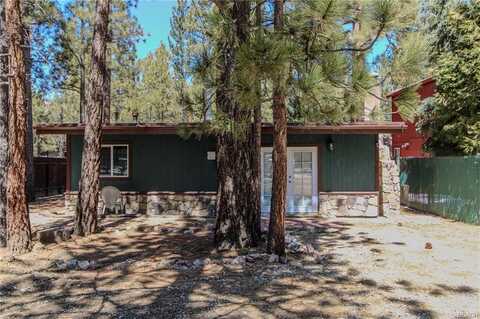 805 East Fairway Boulevard, Big Bear City, CA 92314