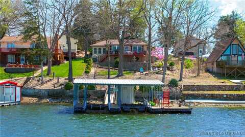 29430 Towering Oak Lane, Gravois Mills, MO 65037