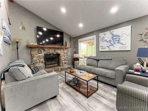 250 Northview Road, Sunrise Beach, MO 65079