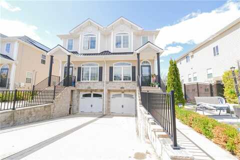 16 Berkshire Lane, Staten Island, NY 10309