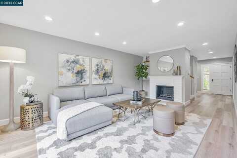 152 Alamo Square Dr, Alamo, CA 94507