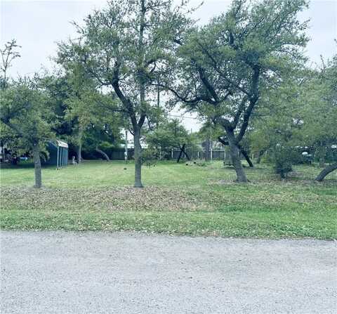 95 Holly Drive, Rockport, TX 78382