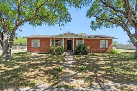 1311 Burleson Street, George West, TX 78022