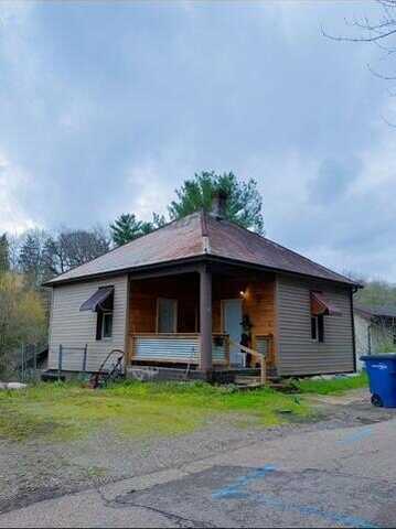 641 N Walnut Street, Logan, OH 43138