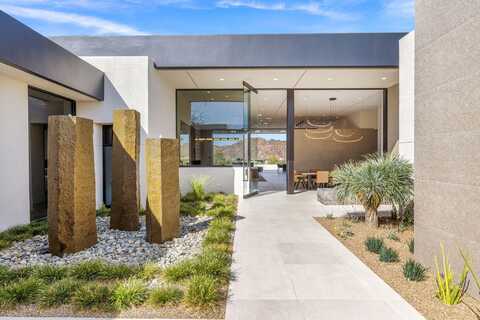 74304 Desert Arroyo Trail, Indian Wells, CA 92210