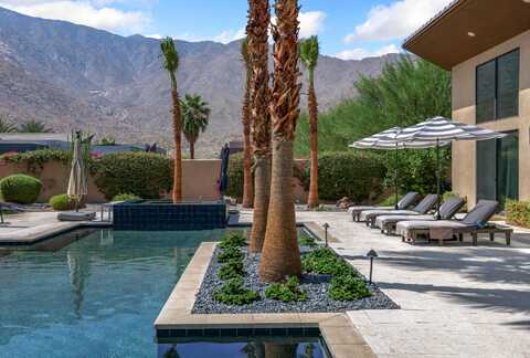 3150 Cody Court, Palm Springs, CA 92264