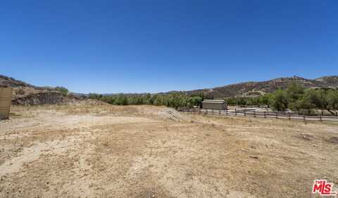 30700 Romero Canyon Rd, Castaic, CA 91384