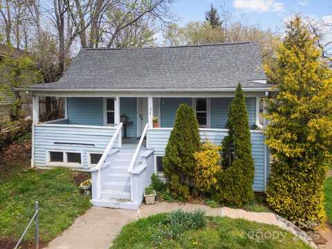 67 Montana Avenue, Asheville, NC 28806