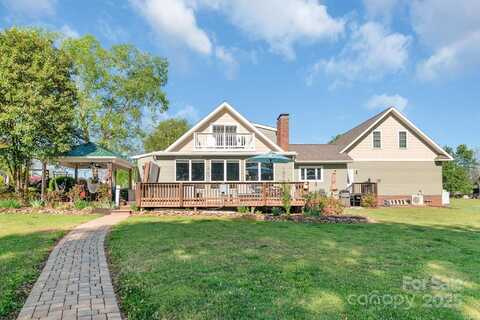 421 Tranquil Bay Circle, Norwood, NC 28128