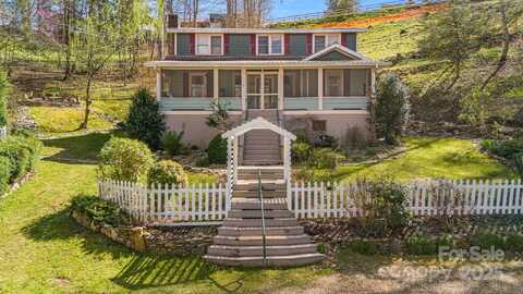 153 Skyway Drive, Marshall, NC 28753