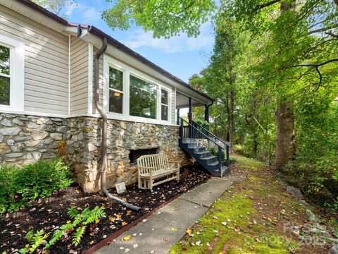 753 Sand Hill Road, Asheville, NC 28806