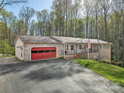 525 Maren Court, Hendersonville, NC 28739