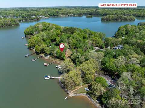 1395 Roundstone Road, Sherrills Ford, NC 28673