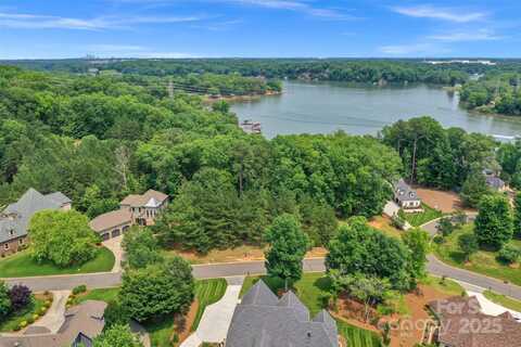 3125 Lake Pointe Drive, Belmont, NC 28012