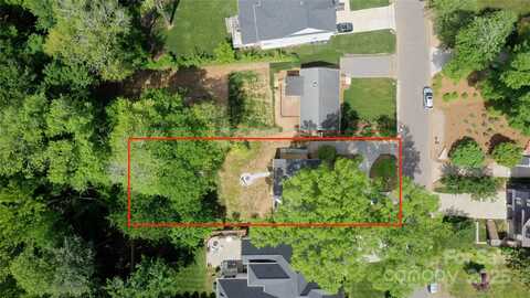 3016 Hanson Drive, Charlotte, NC 28207