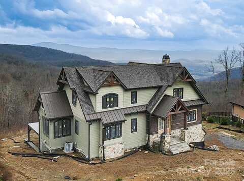 475 Dancing Bear Drive, Hendersonville, NC 28792