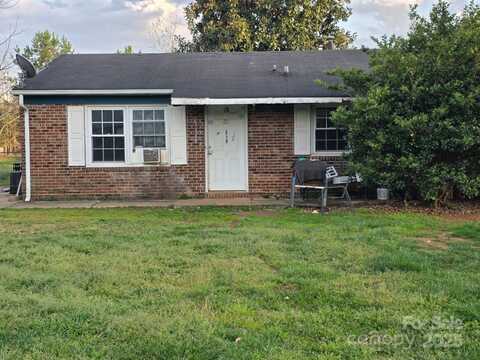 615 Milan Road E, Charlotte, NC 28216