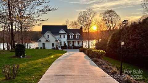 272 Harbor Ridge Drive, Statesville, NC 28677