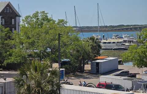 14 Lockwood Drive, Charleston, SC 29401