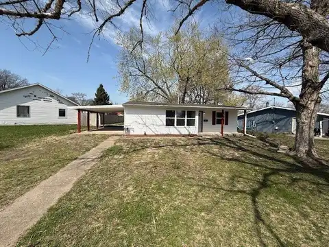 801 Middle Street W, Knoxville, IA 50138