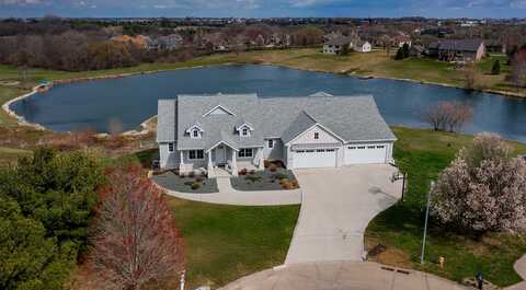 3325 N Doe Run Drive, Cumming, IA 50061