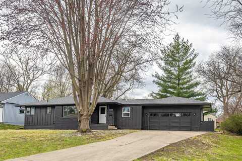 1230 16th Street, West Des Moines, IA 50265