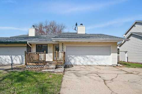 4552 50th Street, Des Moines, IA 50310