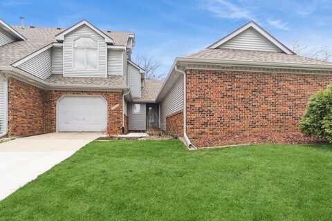 6868 Sharon Drive, Urbandale, IA 50322