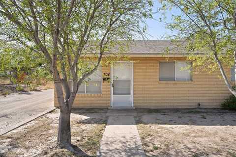 704 W 10th, Del Rio, TX 78840