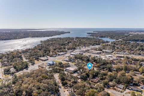 318 Chicago Avenue, Valparaiso, FL 32580