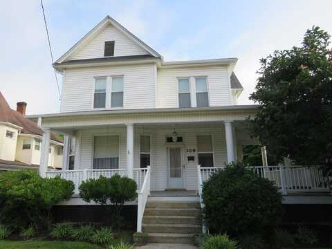 309 Third Street, Paintsville, KY 41240
